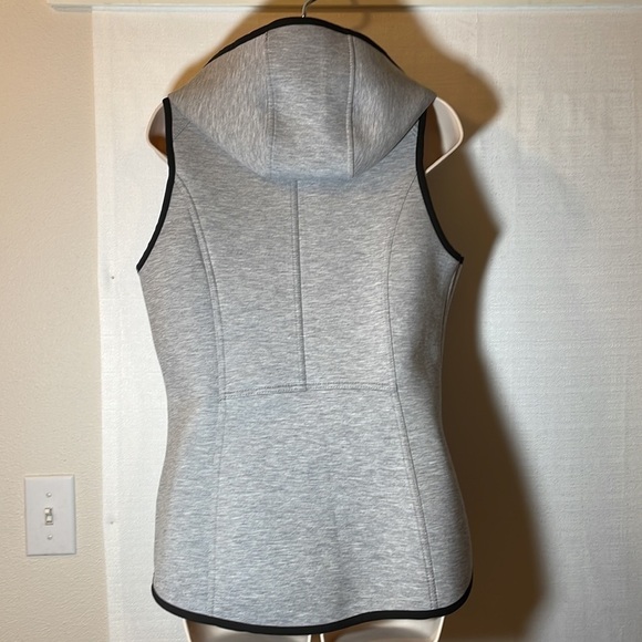 GERRY Vest Hooded Size Medium - Picture 4 of 8